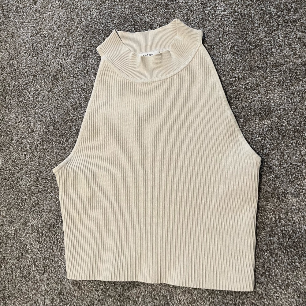 aritzia babaton sculpt knit mock neck top, size small, color: matte pearl